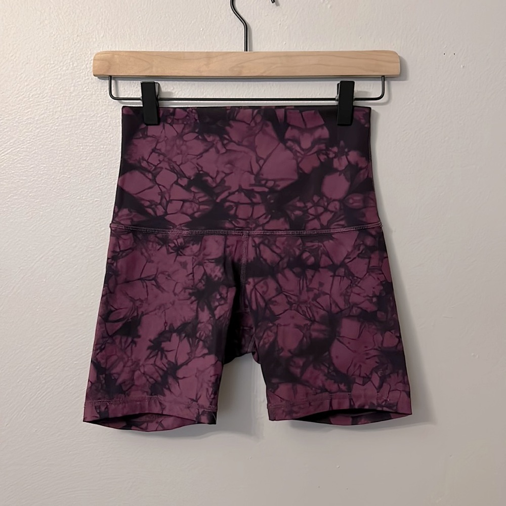 Lululemon Wunder Train High-Rise Short 6" Tie Dye Purple Black 4